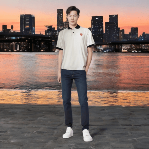 Polo T-Shirt Red Shield Putih Trim Hitam - Gambar 7