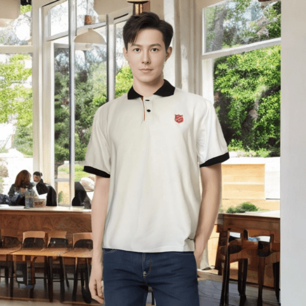 Polo T-Shirt Red Shield Putih Trim Hitam - Gambar 6