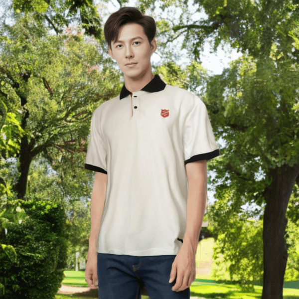 Polo T-Shirt Red Shield Putih Trim Hitam - Gambar 9