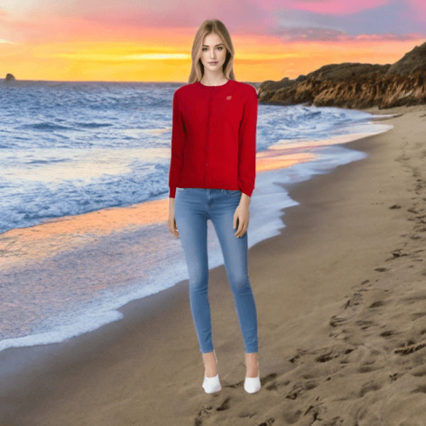 Sweater Red Shield Wanita - Gambar 7