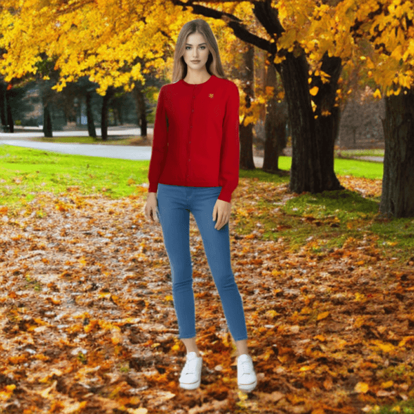 Sweater Red Shield Wanita - Gambar 8
