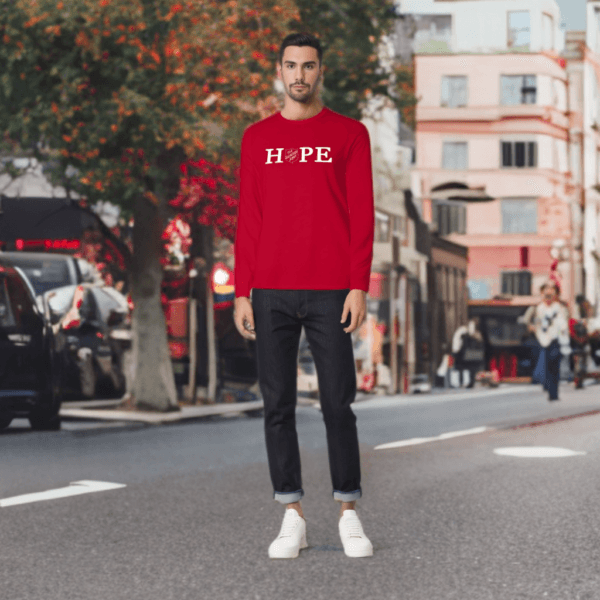 T-Shirt Red Shield Hope Lengan Panjang - Gambar 4