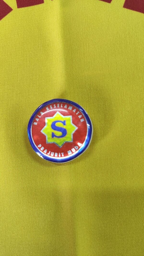 Pin Prajurit Muda